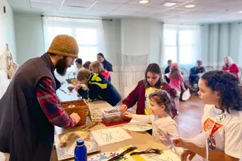 Educator table activites children february vacation