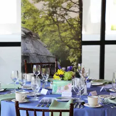 Annual meeting table settings decor