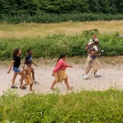 Strawberry thanksgiving standing quiver village path