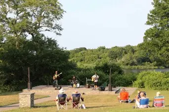 Eel river evening concert lone wolf