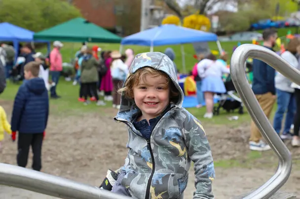 Boy plimoth grist mill herring run