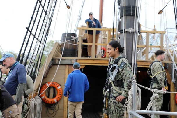 Mayflower deck people