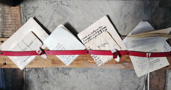 Letters pilgrim house english village