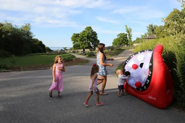 Summer music series kim moberg kick darts kids