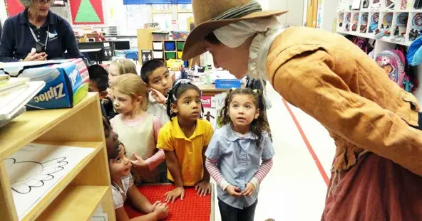 Pilgrim classroom visit students school