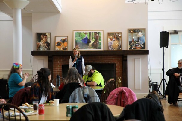 Volunteer annoucement lunch