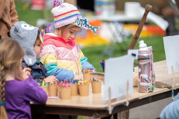 Children craft table herring run