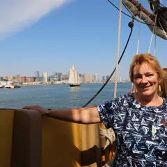 Parade of Sail Jae Dunn