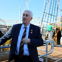 Lindasy hoyle visits mayflower ii
