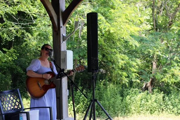 musician abby vail performs outdoors at Plimoth Patuxet