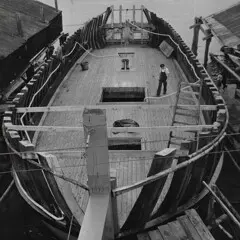 Mayflower II's main deck and beak under construction
